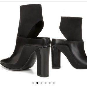 Via Spiga Agyness Black Cuff Ankle Bootie - Size 6.5